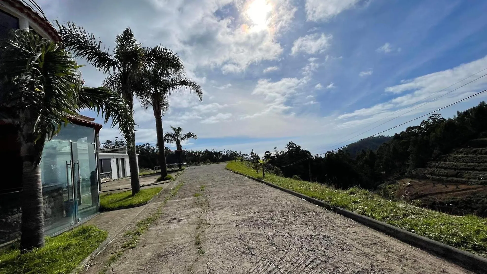 Hollywood Villa Campanário 0*,