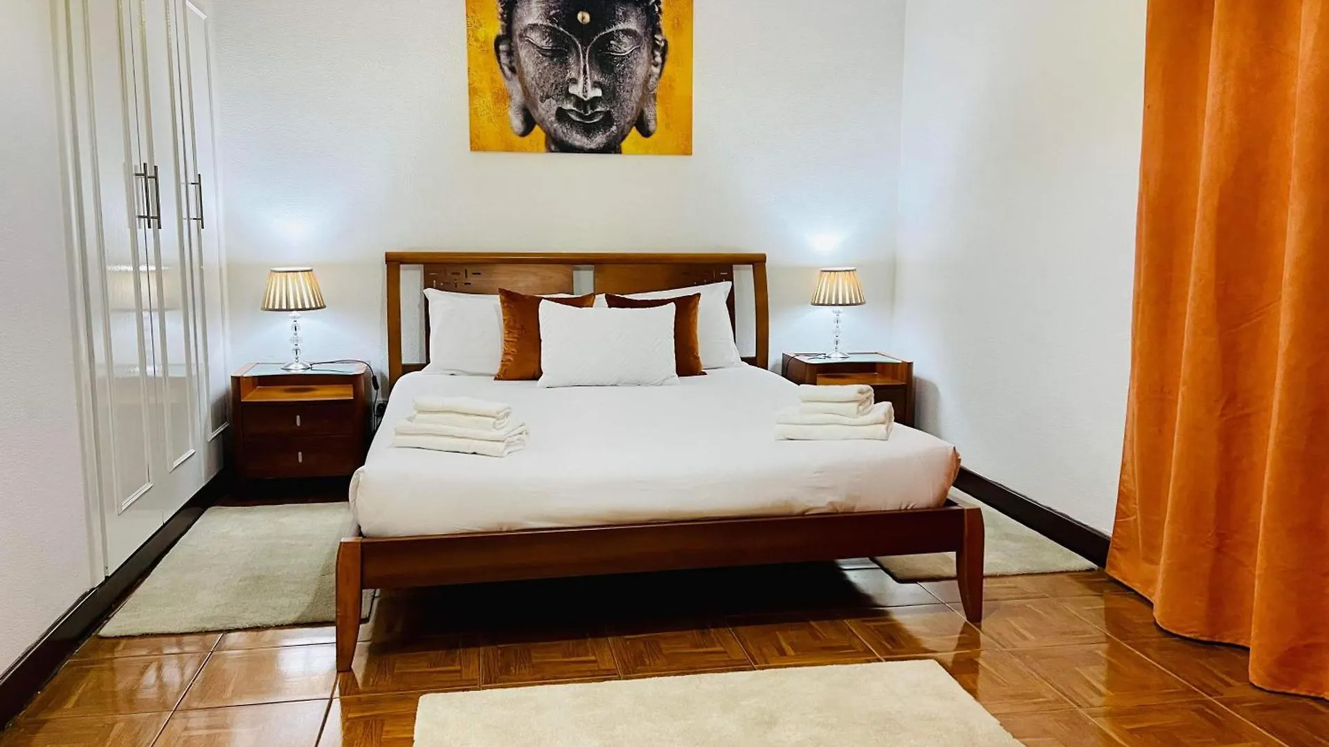 Hollywood Villa Campanário