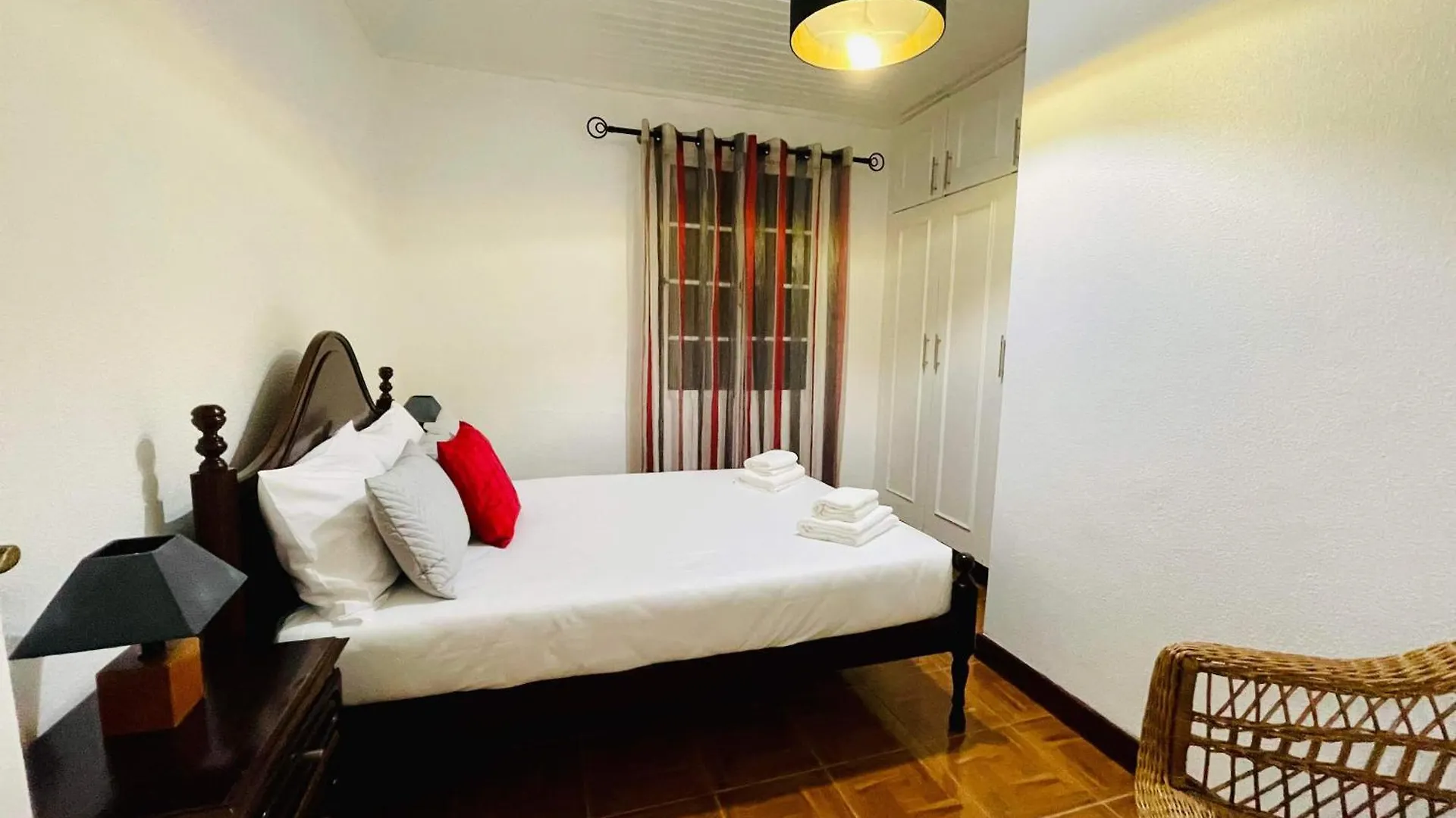 Hollywood Villa Campanário